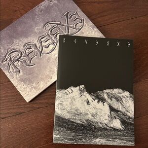 EXO 8th Album Reverxe